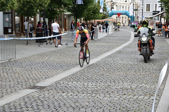 探讨这一问 探讨这一问